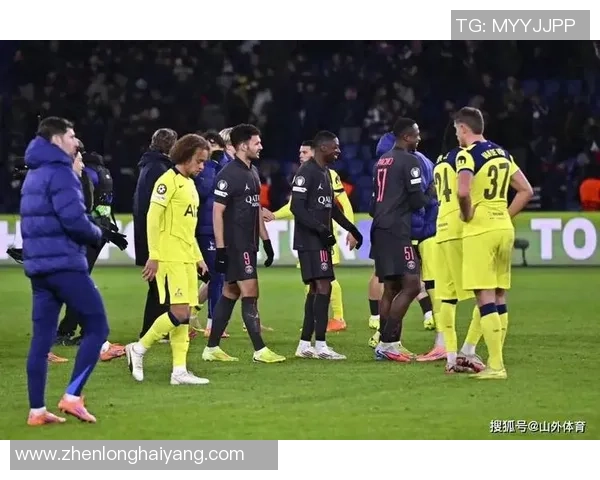 英超激战：巴黎圣日耳曼与热刺战成平局引发全场热议与数据分析